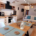 Boathouse Rema Casa vacanze *