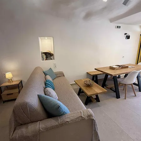 Boathouse Rema * Kímolos