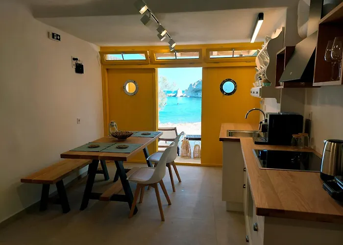 Boathouse Rema Holiday home *